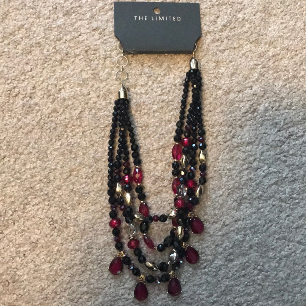 NWT Necklace